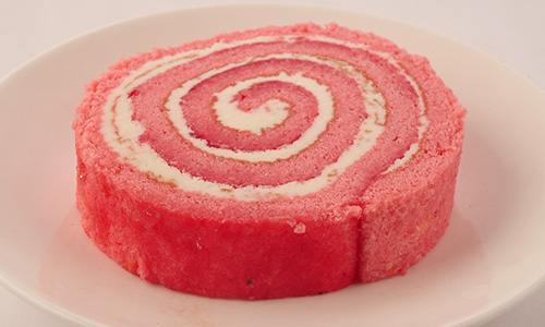 STRAWBERRY SWISS ROLL